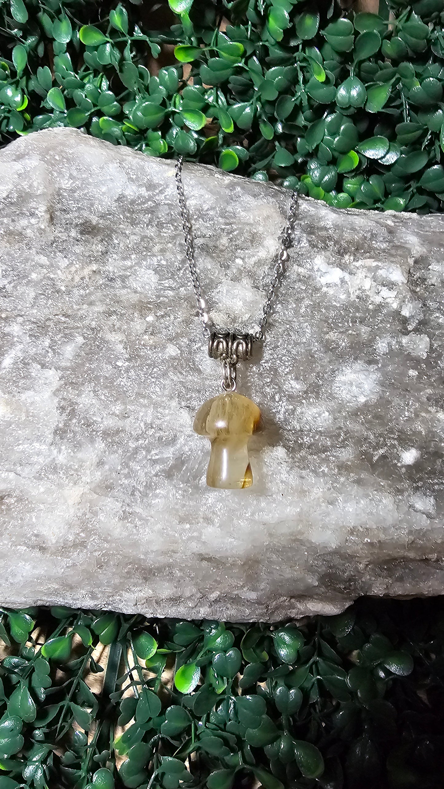 Citrine - mushroom necklace